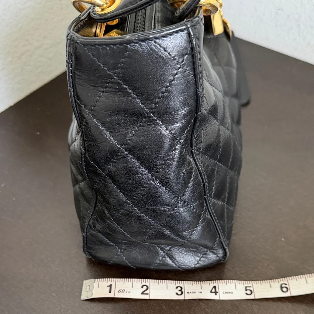 VINTAGE Russell & Bromley Black Leather Quilted Satchel with Gold Hardware. - Picture 5 of 16